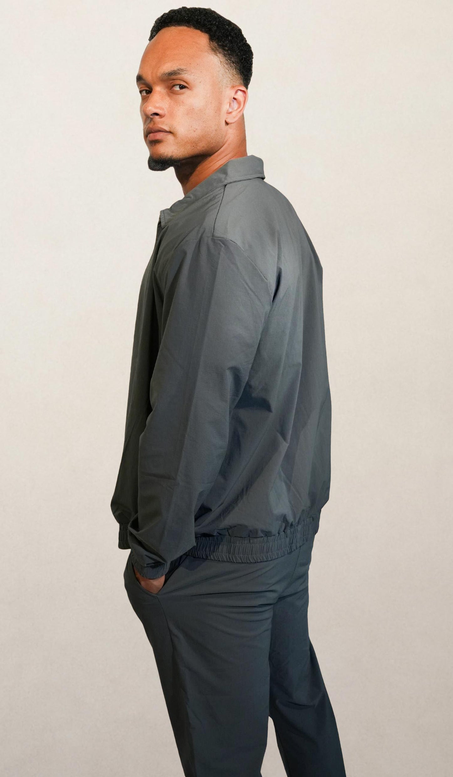 MUMO TECHSUIT DARKGREY