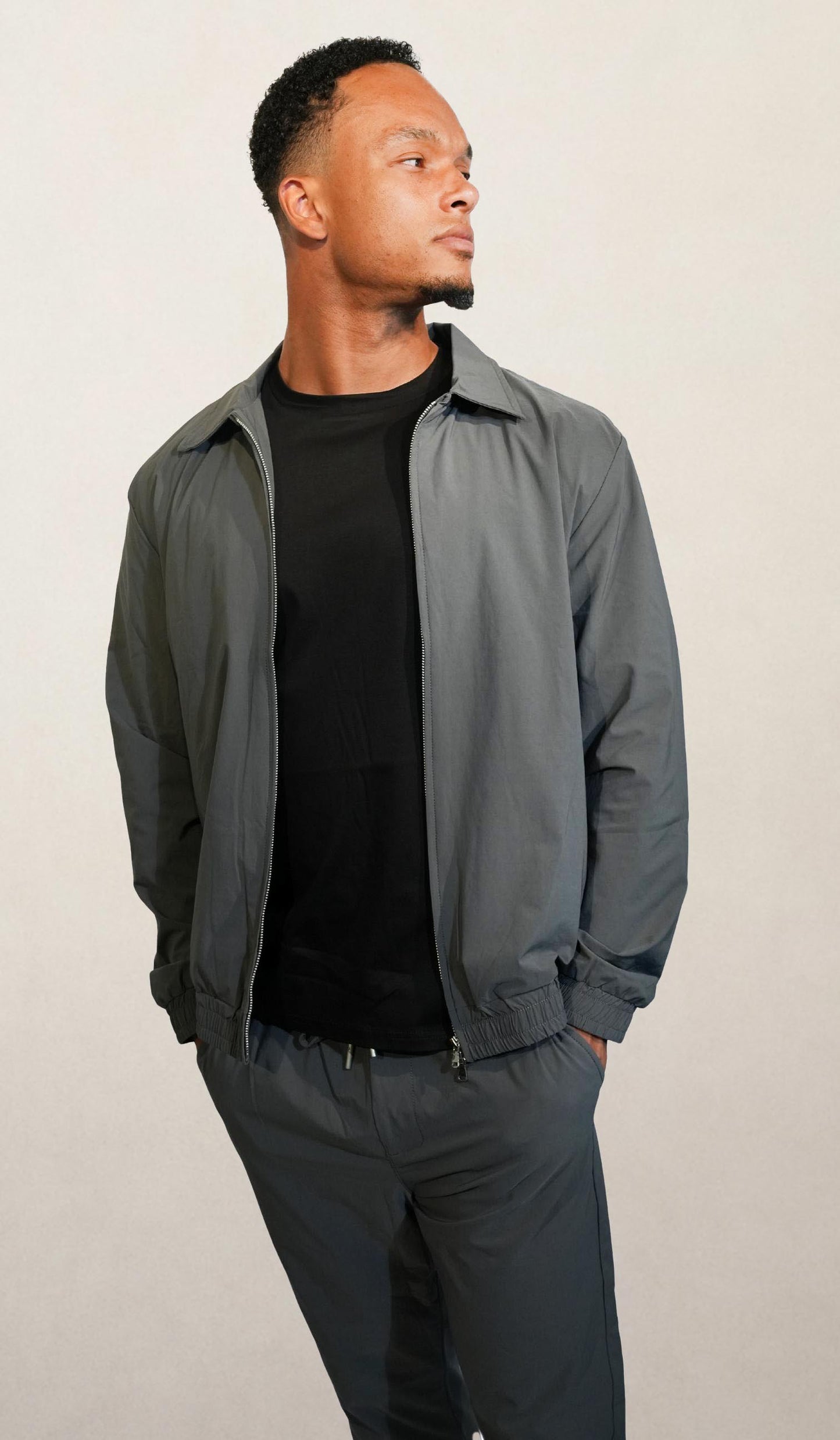 MUMO TECHSUIT DARKGREY